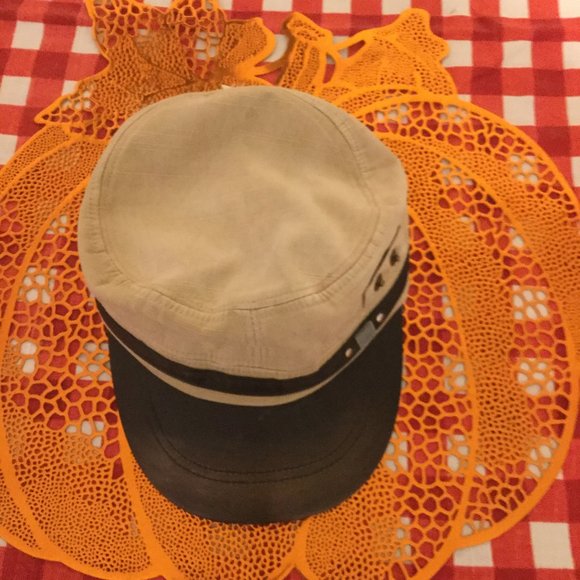 Picabo Cap woman's new never worn - Picture 1 of 4